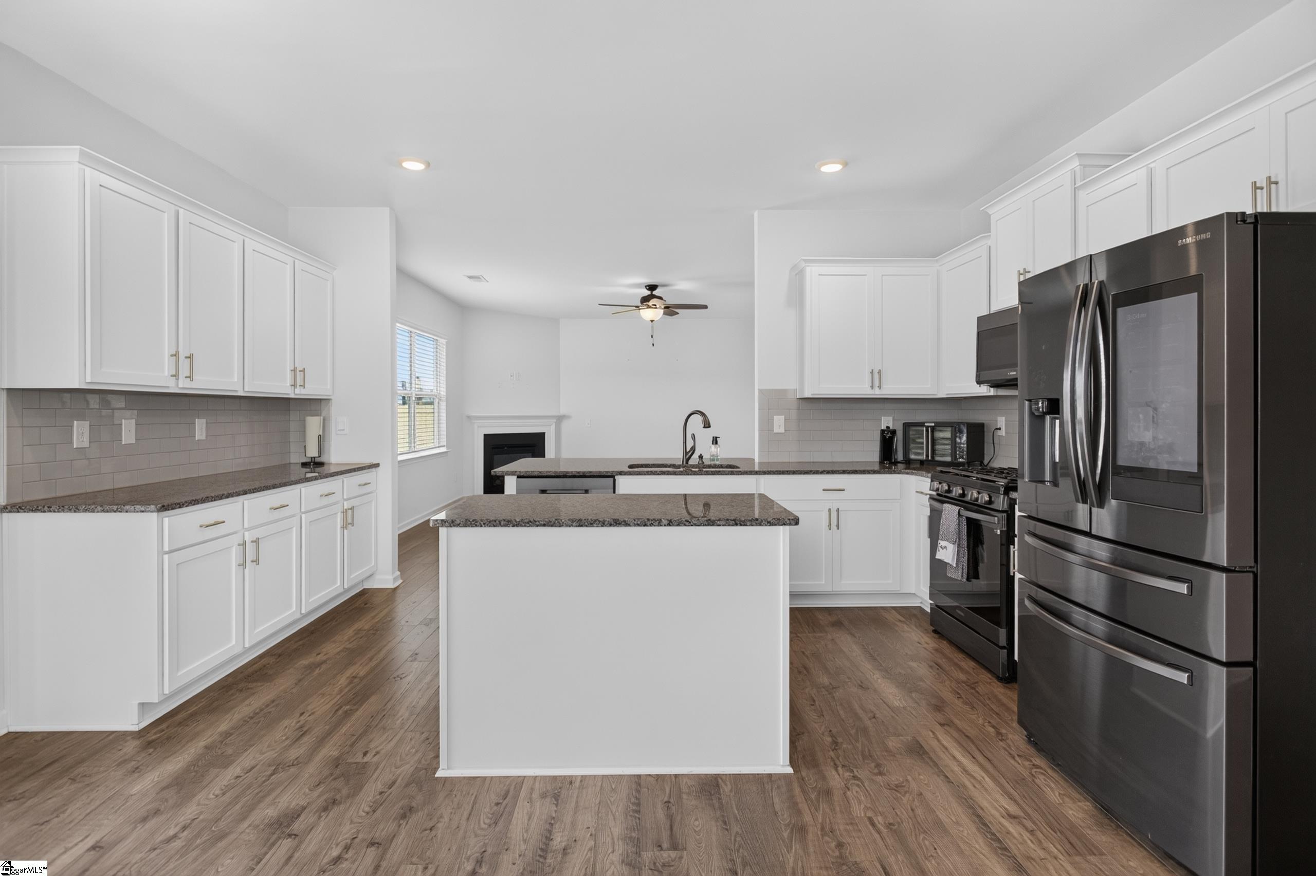 109 Rockway Road Simpsonville, SC 29680 - Photo 8 of 48