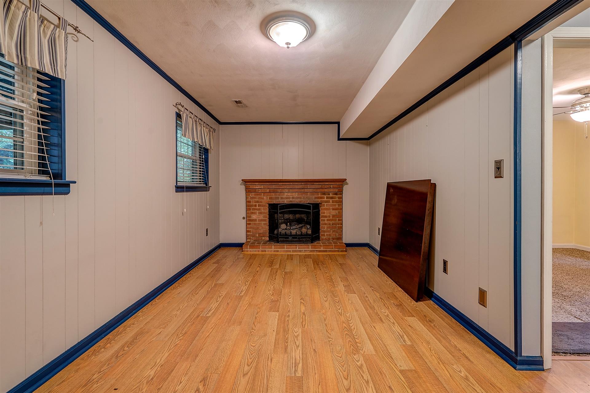 5940 Merriman Road Roanoke, VA 24018 - Photo 16 of 26 17-DSC00446_47_48_49_50