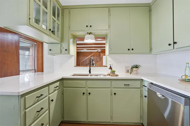 $540,000 | 8625 Marys Creek Drive, Benbrook, TX 76116