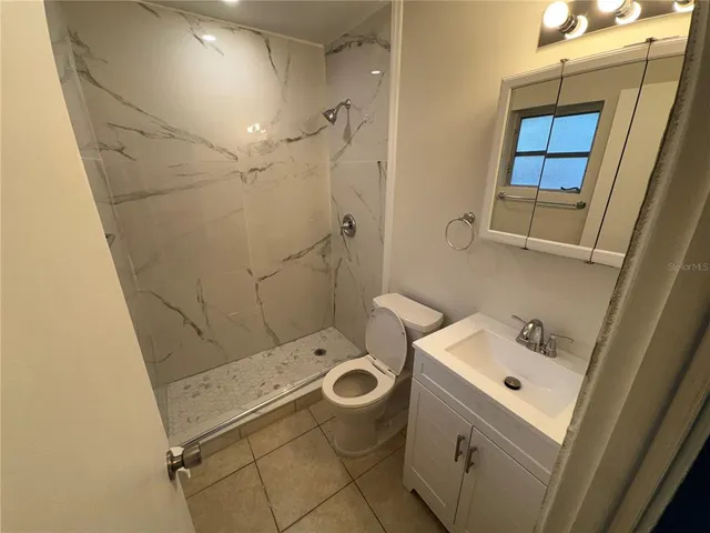 $1,550 | 215 Park Boulevard South, Unit A, Venice, FL 34285