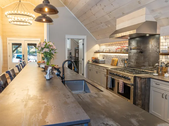 $1,299,000 | 14 Hurricane Road, Westmoreland, NH 03467