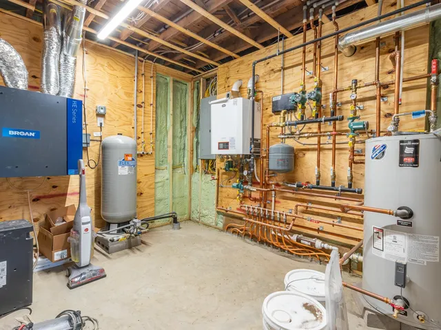 $1,299,000 | 14 Hurricane Road, Westmoreland, NH 03467