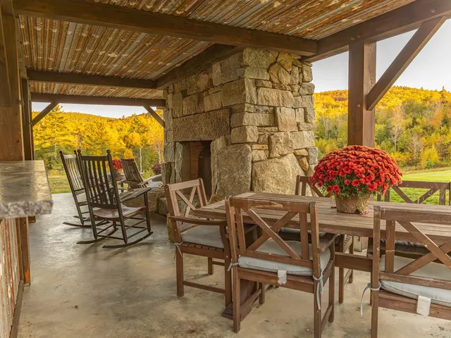 $1,395,000 | 14 Hurricane Road, Westmoreland, NH 03467