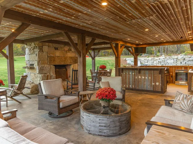 $1,395,000 | 14 Hurricane Road, Westmoreland, NH 03467