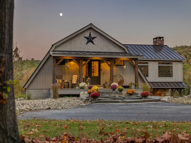 $1,395,000 | 14 Hurricane Road, Westmoreland, NH 03467