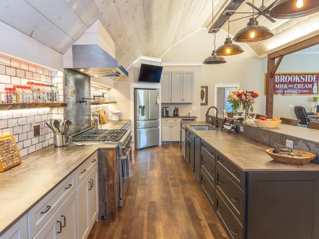 $1,395,000 | 14 Hurricane Road, Westmoreland, NH 03467