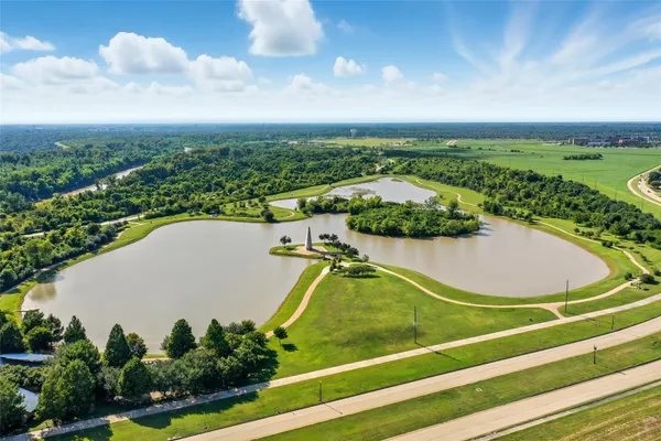 $5,000 | 5934 Stratford Gardens Drive, Sugar Land, TX 77479