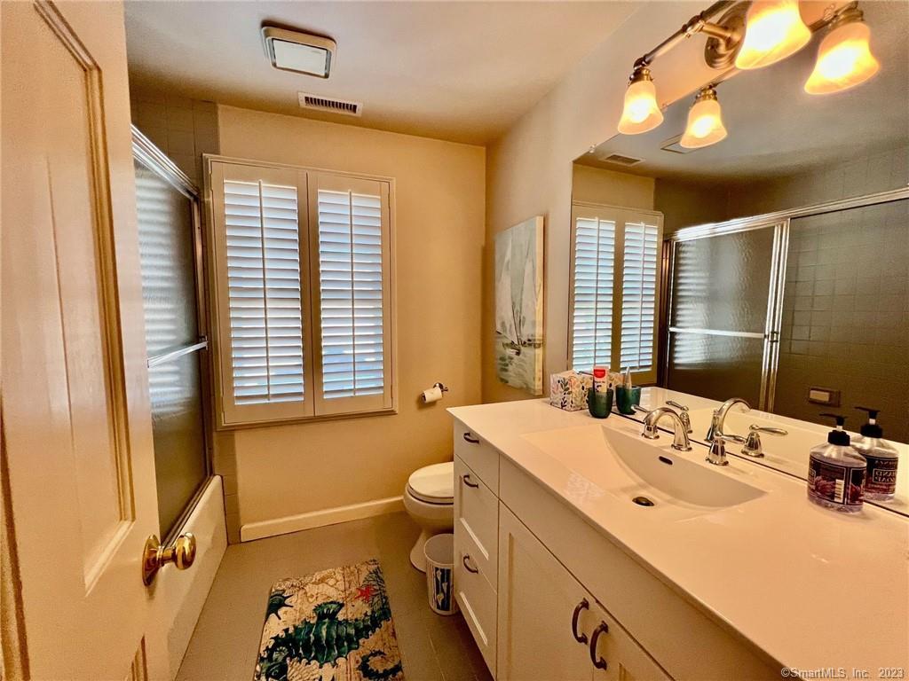 146 Middle Beach Road Madison, CT 06443 - Photo 18 of 26
