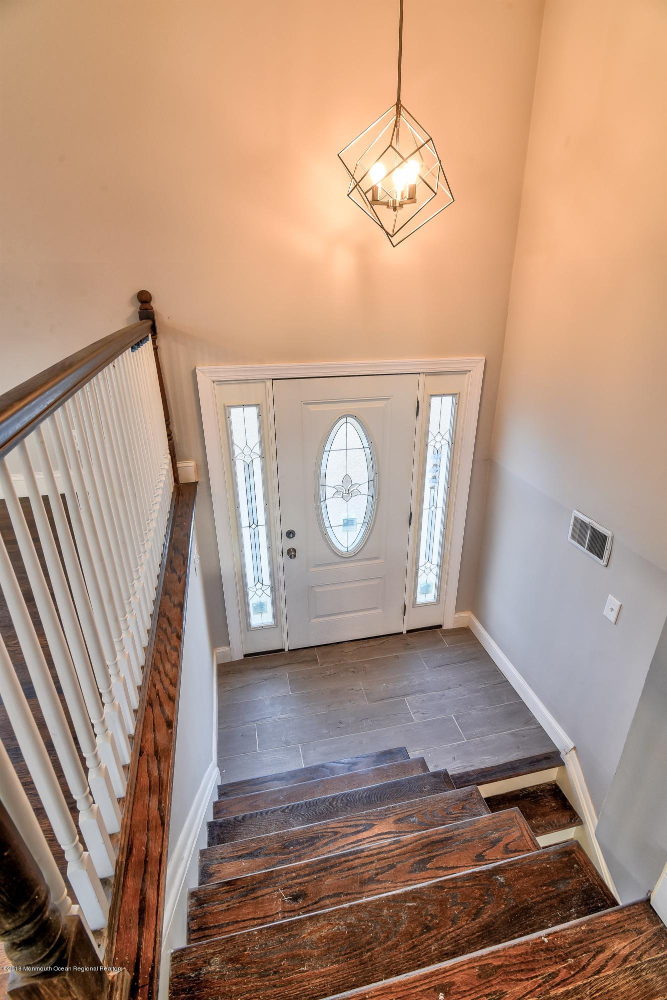 110 Greymoor Road Howell, NJ 07731 - Photo 14 of 26 foyer