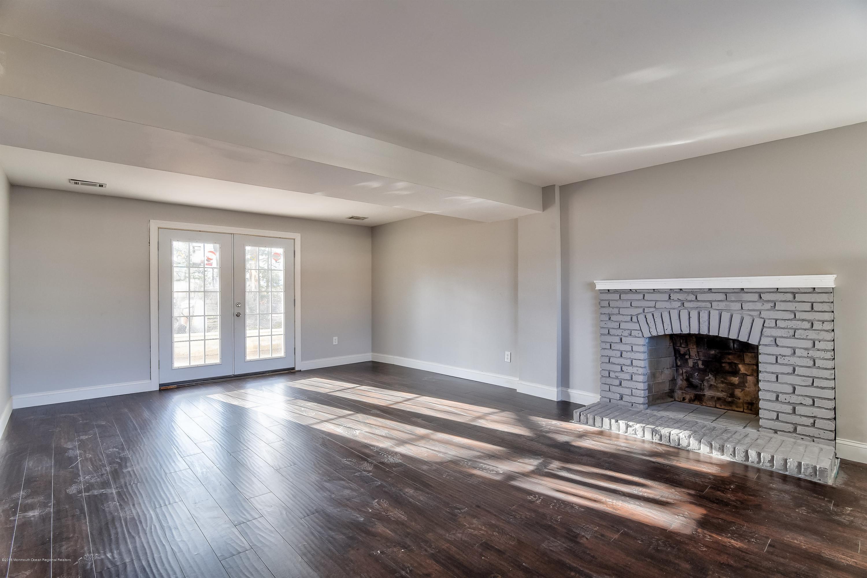 110 Greymoor Road Howell, NJ 07731 - Photo 16 of 26 family room 2
