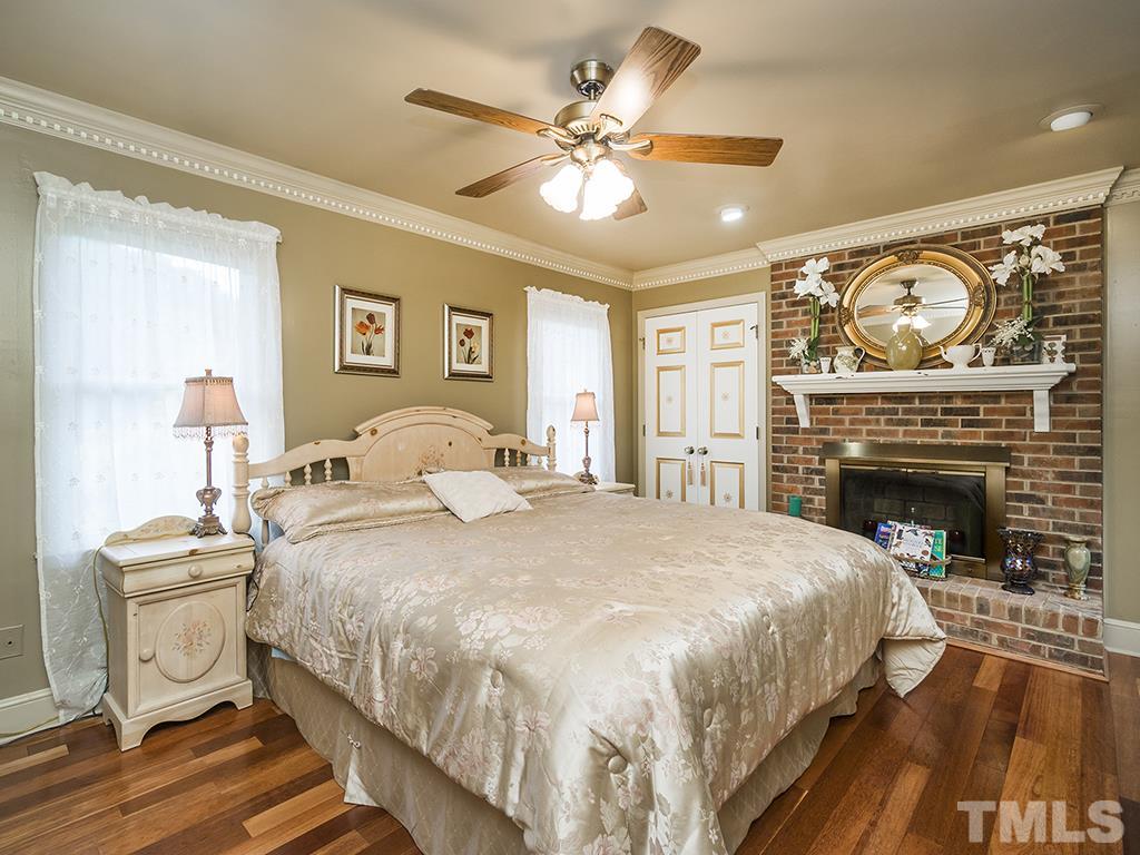 2472 Rogers Road Graham, NC 27253 - Photo 11 of 29 Gallery Image 11