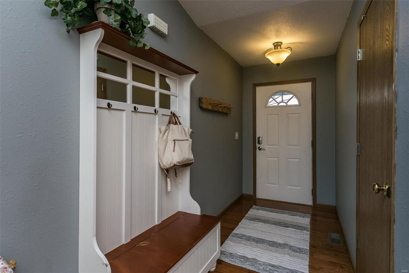 520 Copper Bend Road Maryville, IL 62062 - Photo 3 of 36 Gallery Image 3