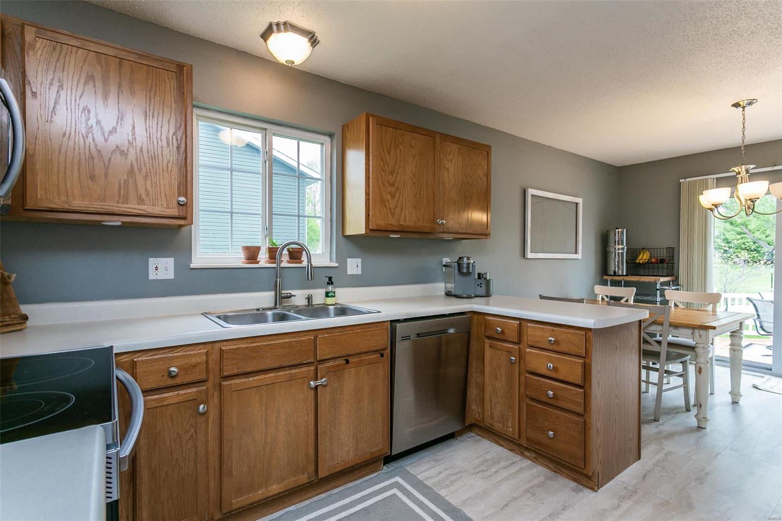 520 Copper Bend Road Maryville, IL 62062 - Photo 9 of 36 Gallery Image 9