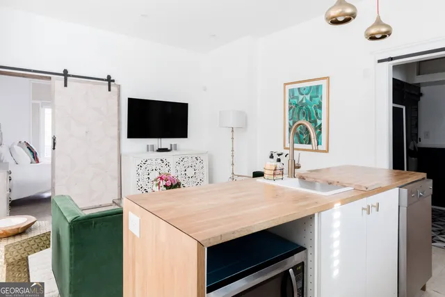 $3,250 | 449 Greenwood Avenue Northeast, Unit 2, Atlanta, GA 30308