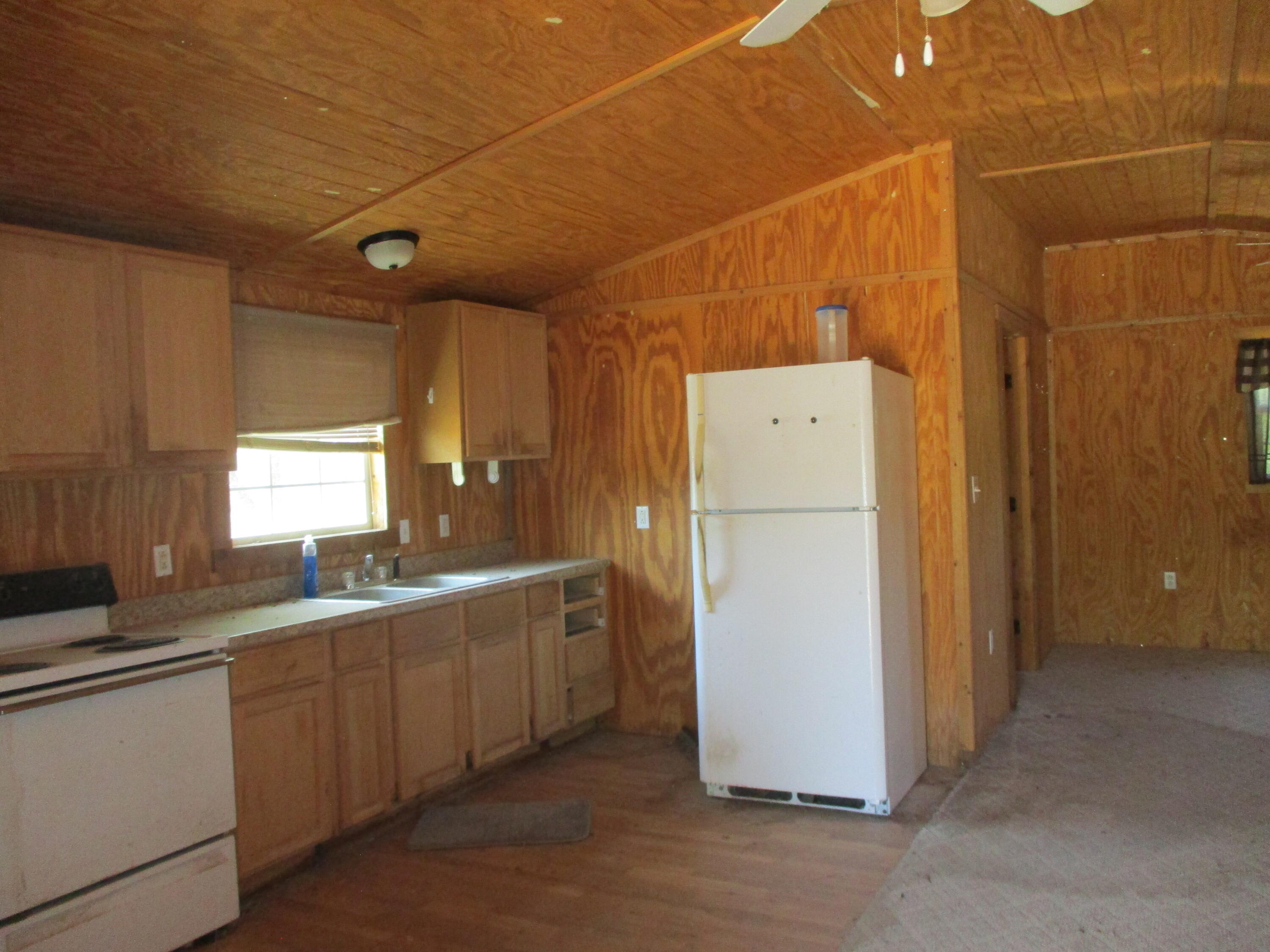9617 Burma Road Carlsbad, TX 76934 - Photo 2 of 6 IMG_6993