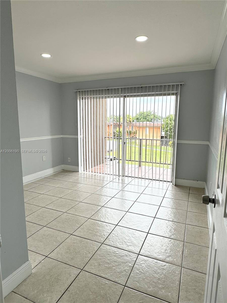 9403-9405 Southwest 76th Street, Unit Y32 Miami, FL 33173 - Photo 5 of 13