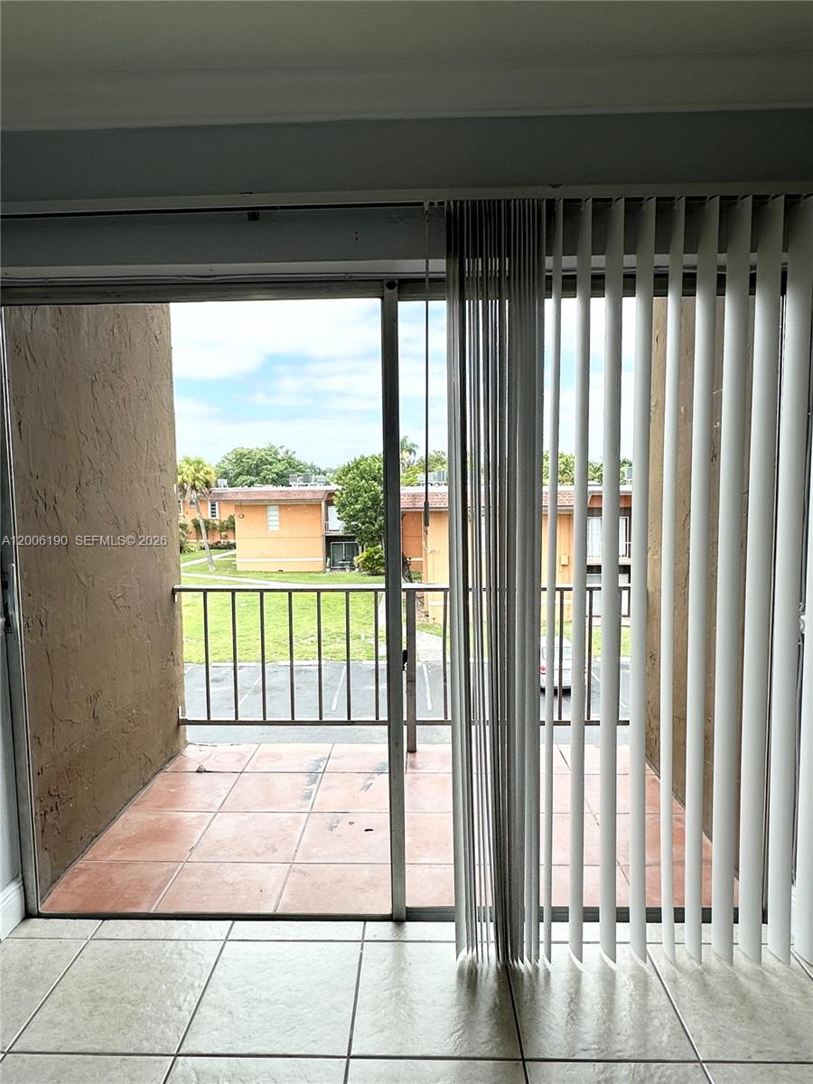 9403-9405 Southwest 76th Street, Unit Y32 Miami, FL 33173 - Photo 6 of 13