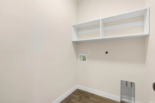 $384,900 | 4841 Whittlebury Drive, Fort Wayne, IN 46818