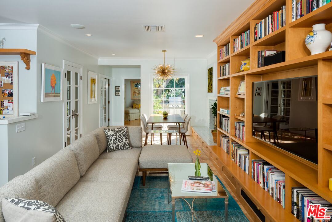 12424 Sunset Boulevard Los Angeles, CA 90049 - Photo 17 of 48