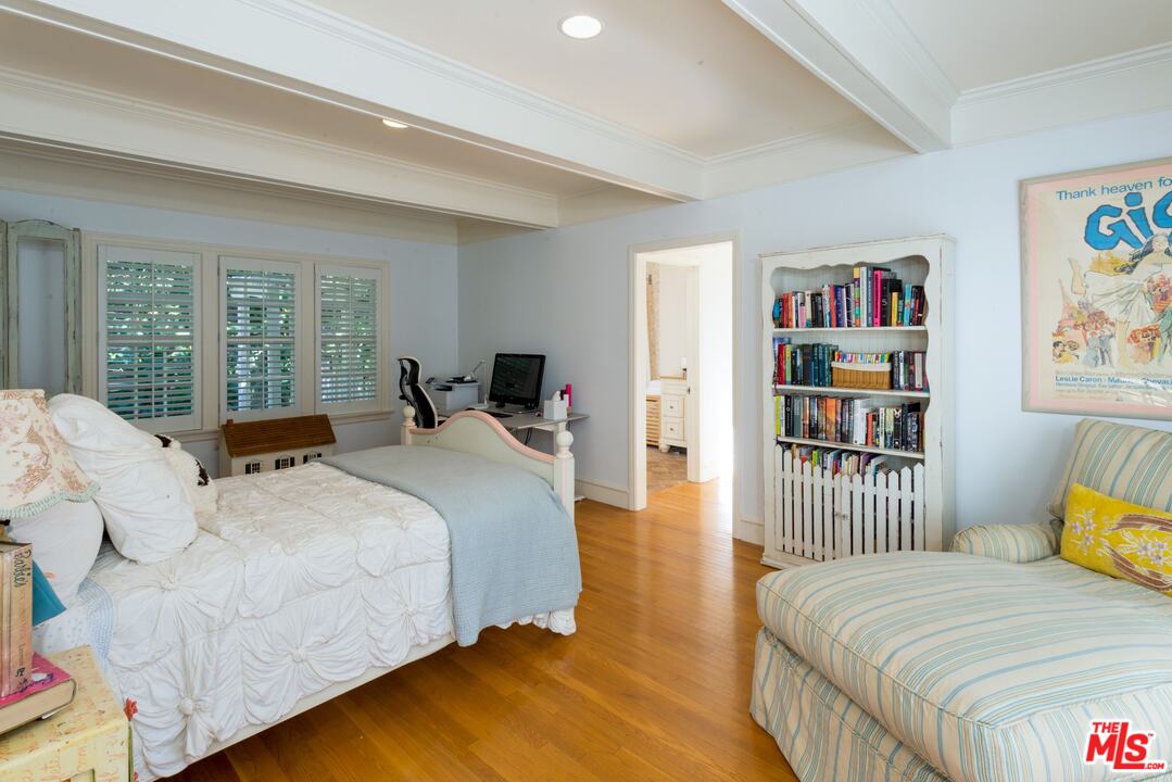 12424 Sunset Boulevard Los Angeles, CA 90049 - Photo 32 of 48