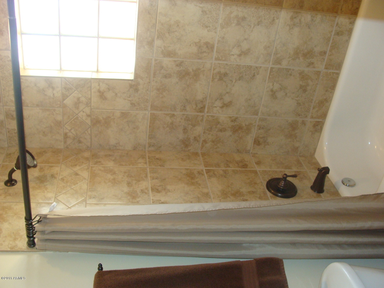 1720 West Irvine Road Phoenix, AZ 85086 - Photo 16 of 35 Jack and Jill Bath