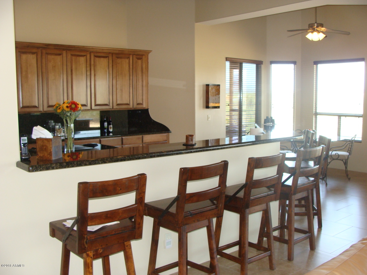 1720 West Irvine Road Phoenix, AZ 85086 - Photo 8 of 35 Breakfast Bar