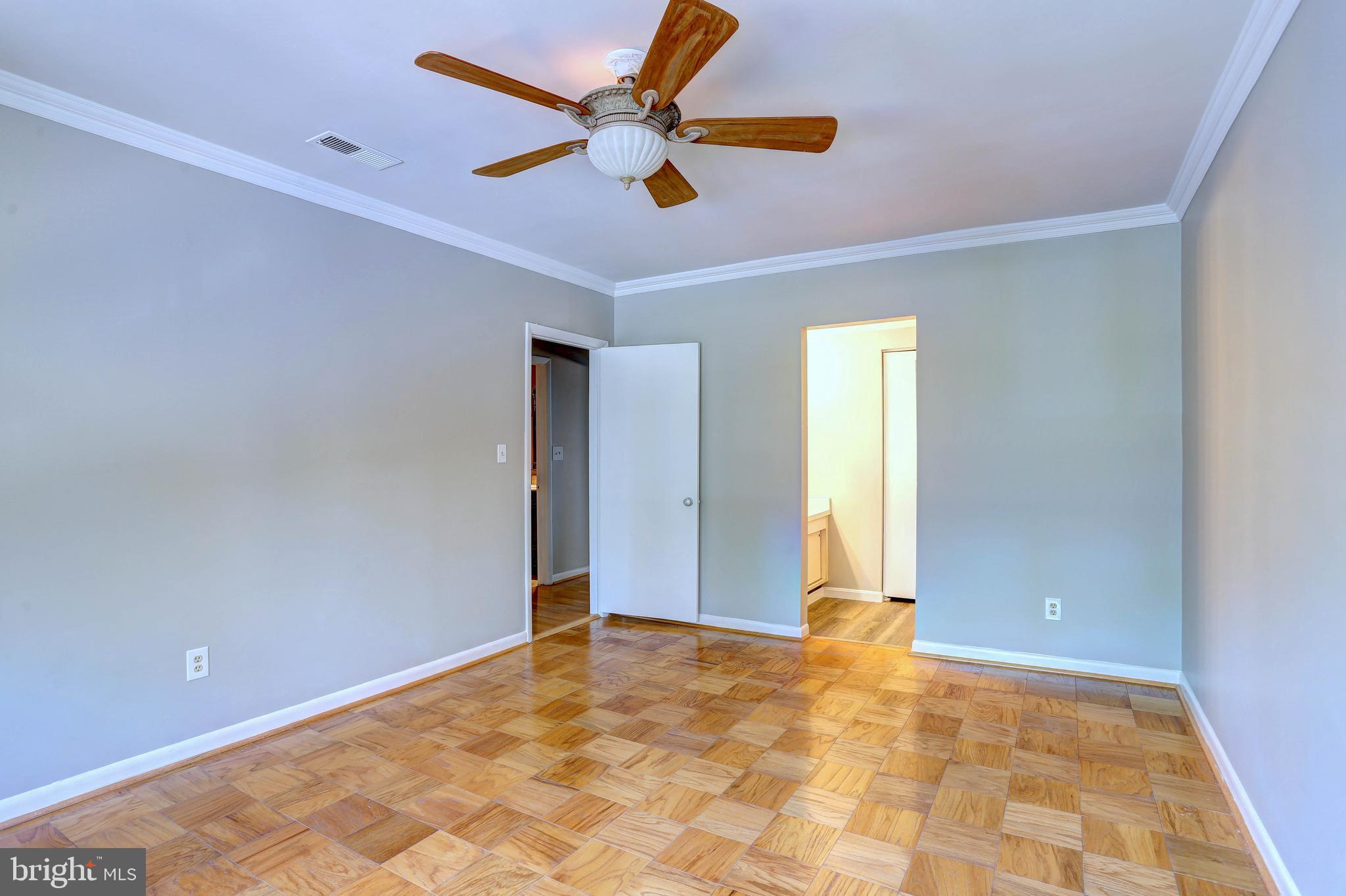 8 Cross Keys Road, Unit 8F Baltimore, MD 21210 - Photo 18 of 47 Gallery Image 18