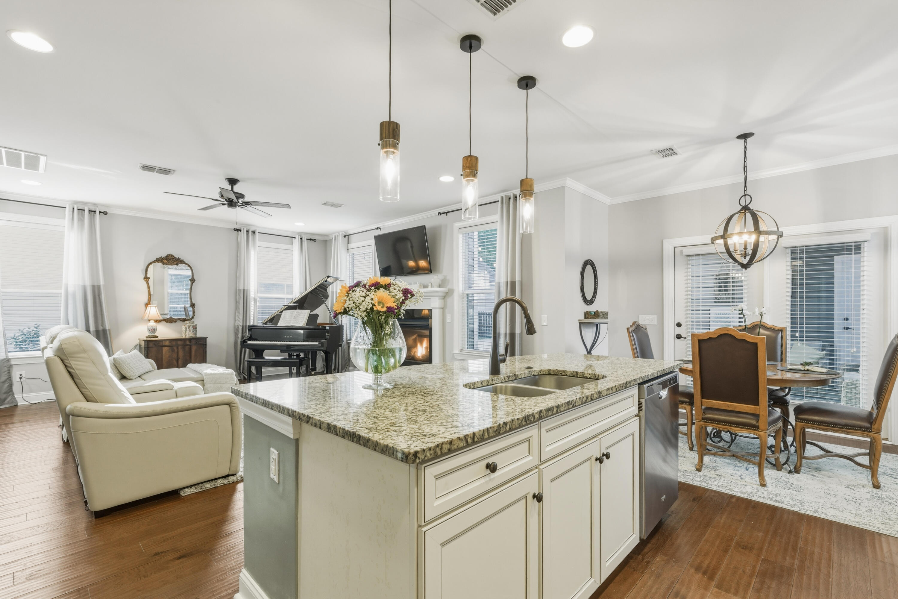 1611 Roustabout Way Charleston, SC 29414 - Photo 17 of 64 Impeccably kept home