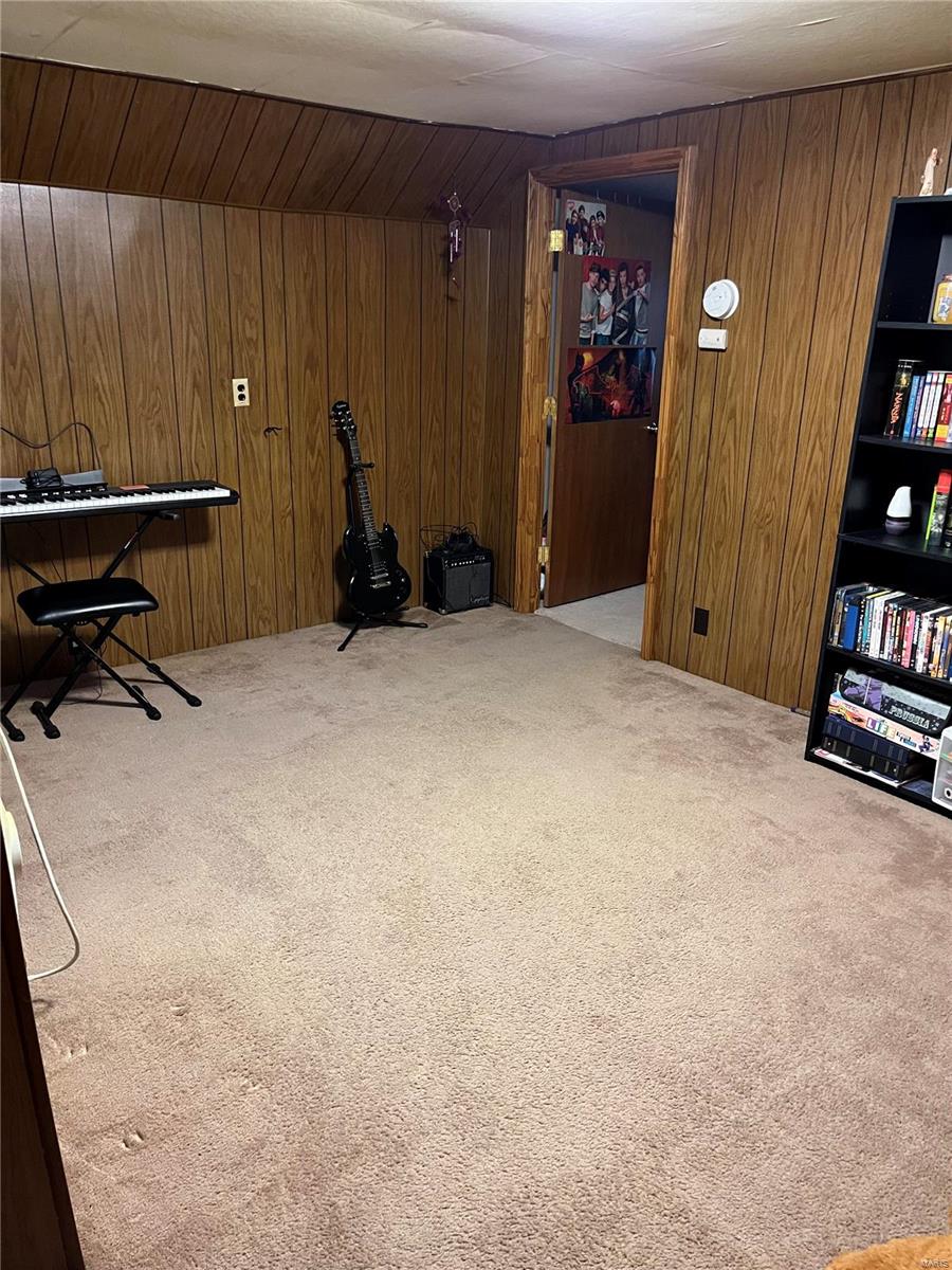 216 South Mine Street Sandoval, IL 62882 - Photo 10 of 13