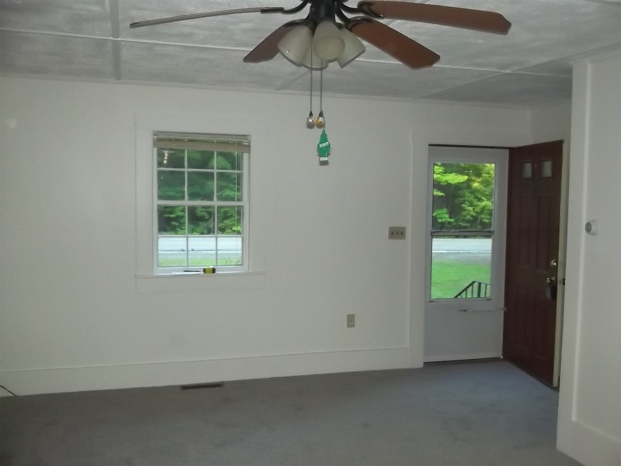 147 Fisk Road Concord, NH 03301 - Photo 9 of 35 Gallery Image 9