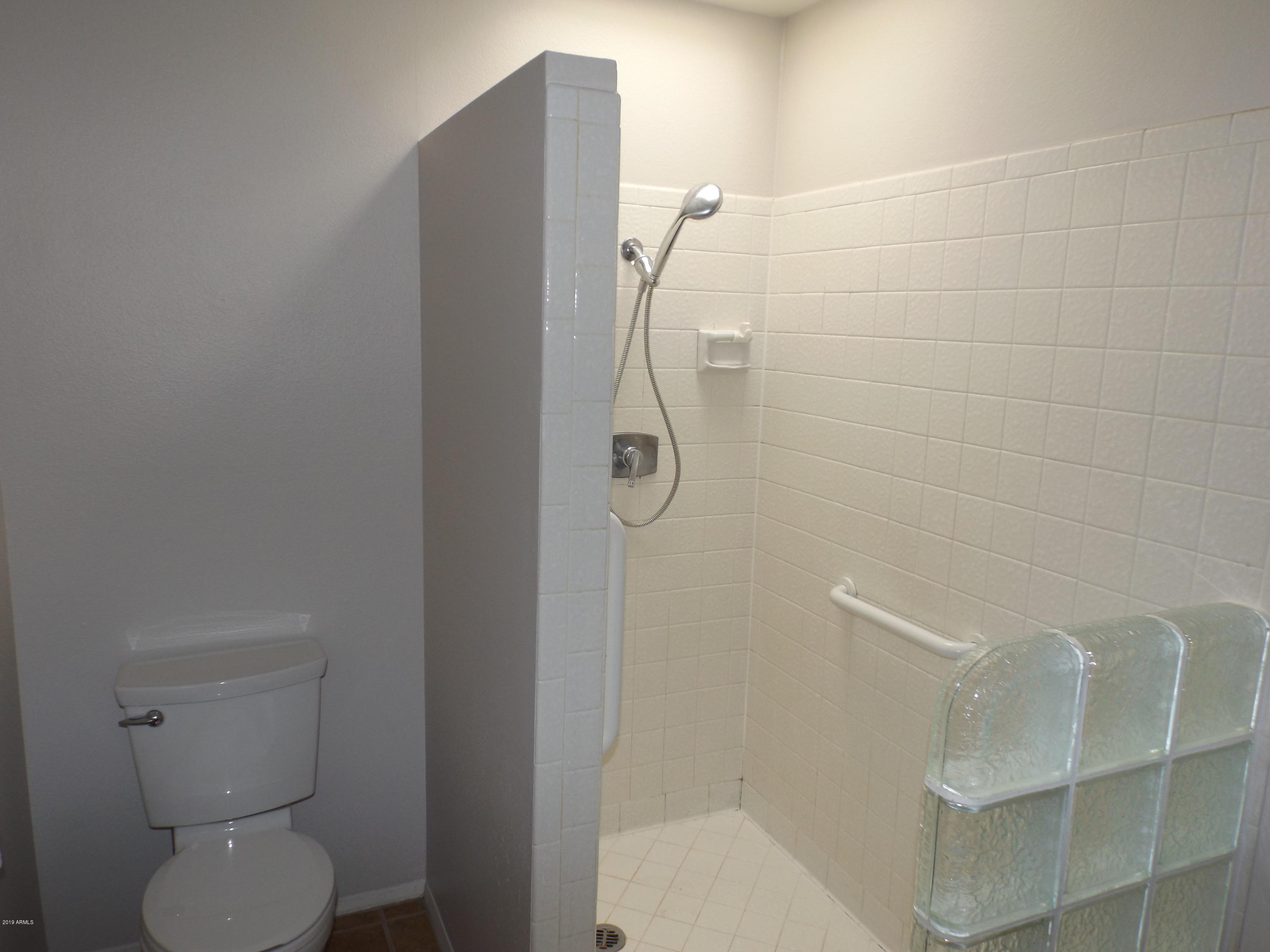 2705 East Cactus Road Phoenix, AZ 85028 - Photo 12 of 20