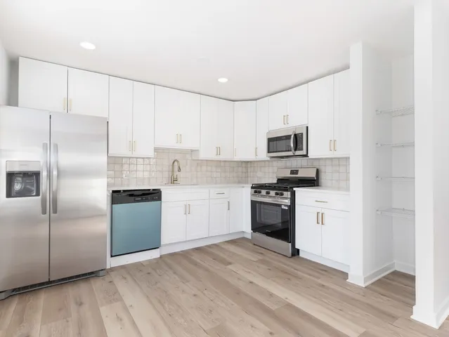 $285,000 | 1917 Linden Avenue, Hanover Park, IL 60133