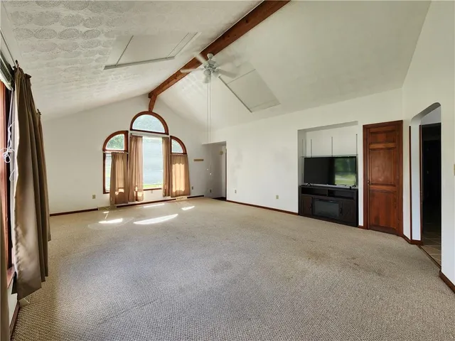 $599,900 | 182 Latonka Drive, Mercer, PA 16137