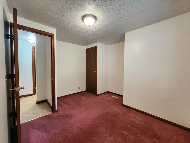 $599,900 | 182 Latonka Drive, Mercer, PA 16137