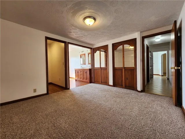 $599,900 | 182 Latonka Drive, Mercer, PA 16137