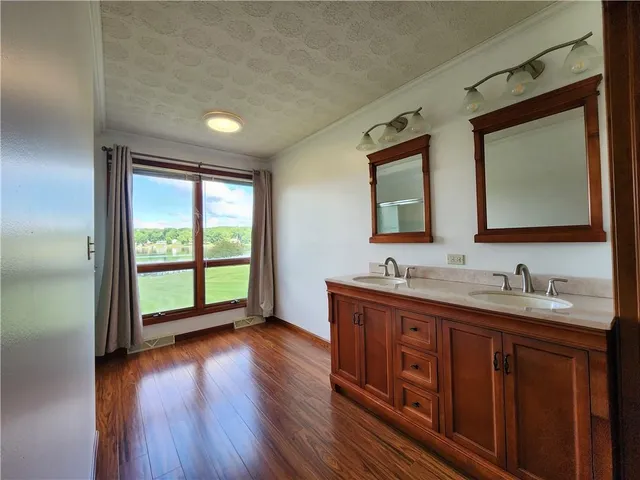 $599,900 | 182 Latonka Drive, Mercer, PA 16137