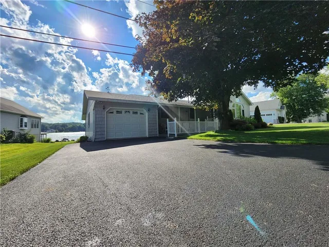 $599,900 | 182 Latonka Drive, Mercer, PA 16137