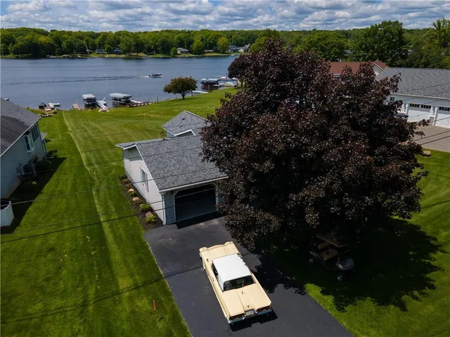 $599,900 | 182 Latonka Drive, Mercer, PA 16137