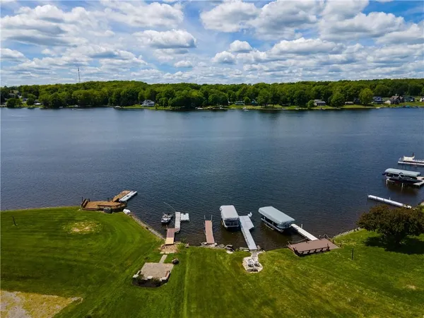 $599,900 | 182 Latonka Drive, Mercer, PA 16137