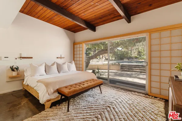 $3,495,000 | 3493 Valley Meadow Road, Sherman Oaks, CA 91403