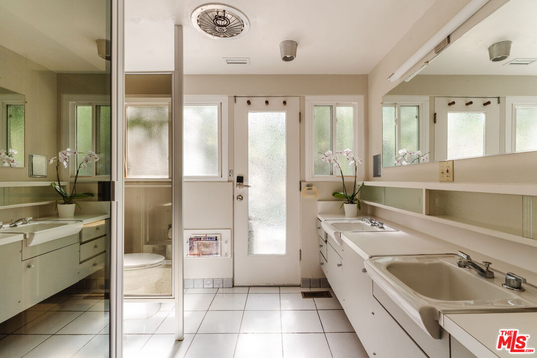 3493 Valley Meadow Road Sherman Oaks, CA 91403 - Photo 21 of 30