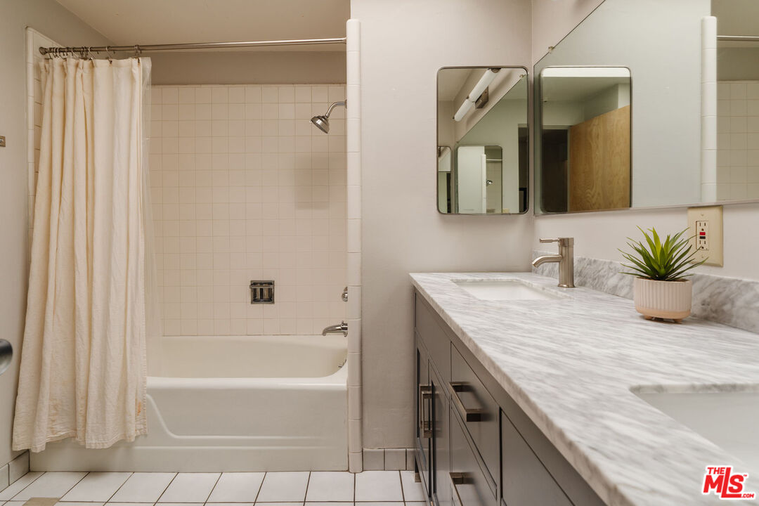 3493 Valley Meadow Road Sherman Oaks, CA 91403 - Photo 23 of 30
