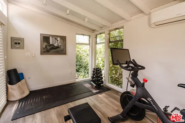 $3,495,000 | 3493 Valley Meadow Road, Sherman Oaks, CA 91403