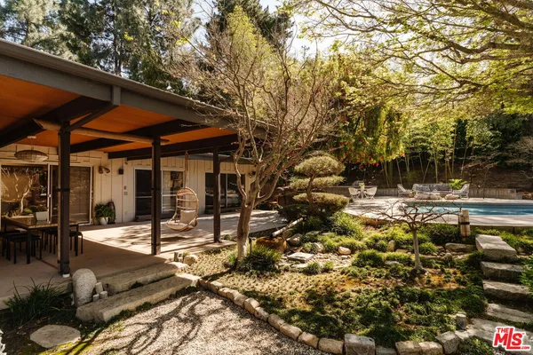 $3,495,000 | 3493 Valley Meadow Road, Sherman Oaks, CA 91403