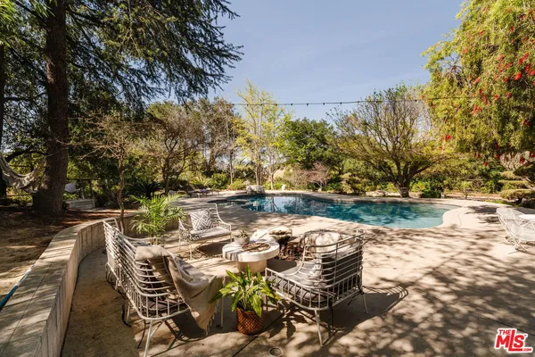 $3,495,000 | 3493 Valley Meadow Road, Sherman Oaks, CA 91403