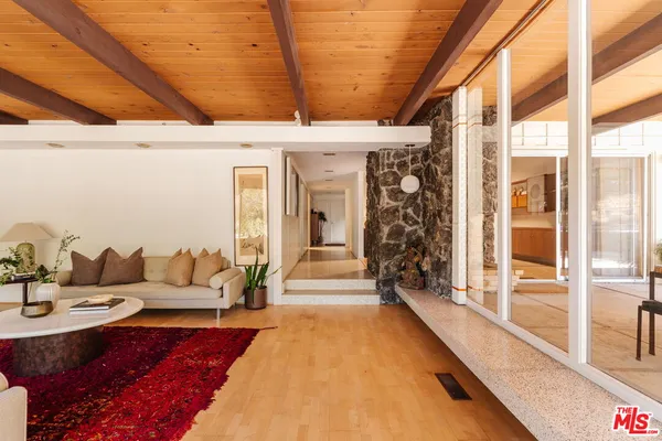 $3,495,000 | 3493 Valley Meadow Road, Sherman Oaks, CA 91403