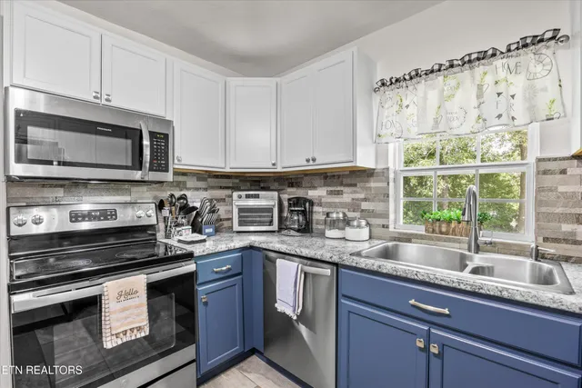 $314,500 | 522 North Houston Street, Maryville, TN 37801