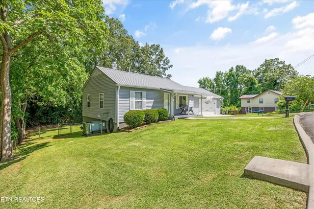 $314,500 | 522 North Houston Street, Maryville, TN 37801