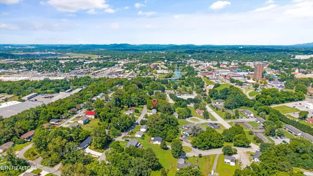 $314,500 | 522 North Houston Street, Maryville, TN 37801