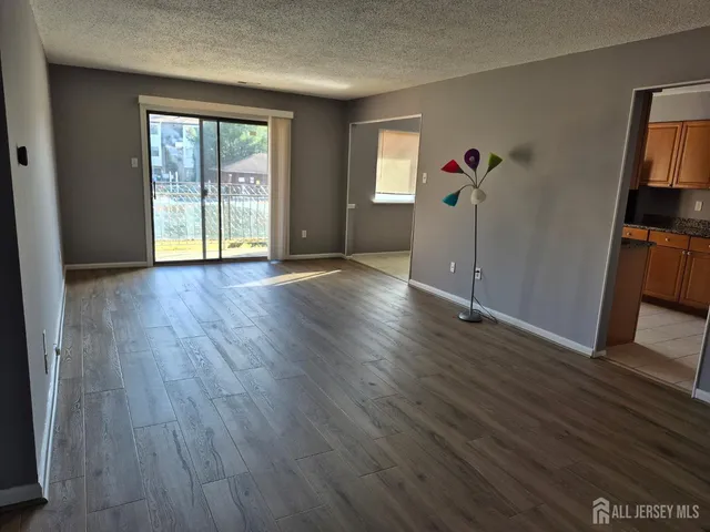 $2,450 | 915 Edison Glen Terrace, Edison, NJ 08837